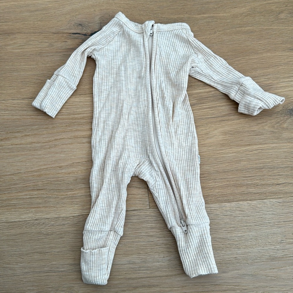 Little Sleepies neutral rib zippy